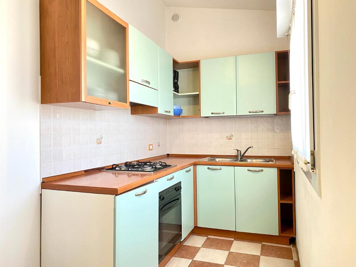 Appartamenti Adriana Carraro Immobiliare - Family Apartments Lido di Jesolo Bagian luar foto